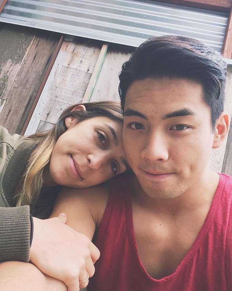 Yoshi Sudarso dan Sarah Instagram