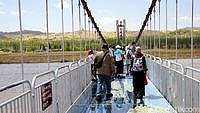 Jembatan Kaca 3D Pertama di China yang Bikin Deg-degan