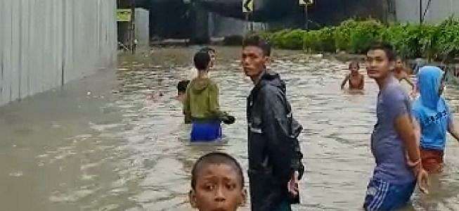 Sebelum Jalan, Ini Cara Cek Lokasi Banjir Jakarta lewat Google Maps